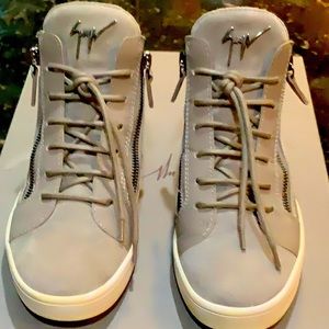 Giuseppe Zanotti Breck Suede Sneaker W/zip